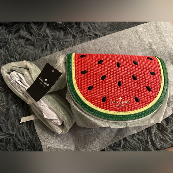 kate spade Handbags - Kate spade ♠️ Watermelon crossbody